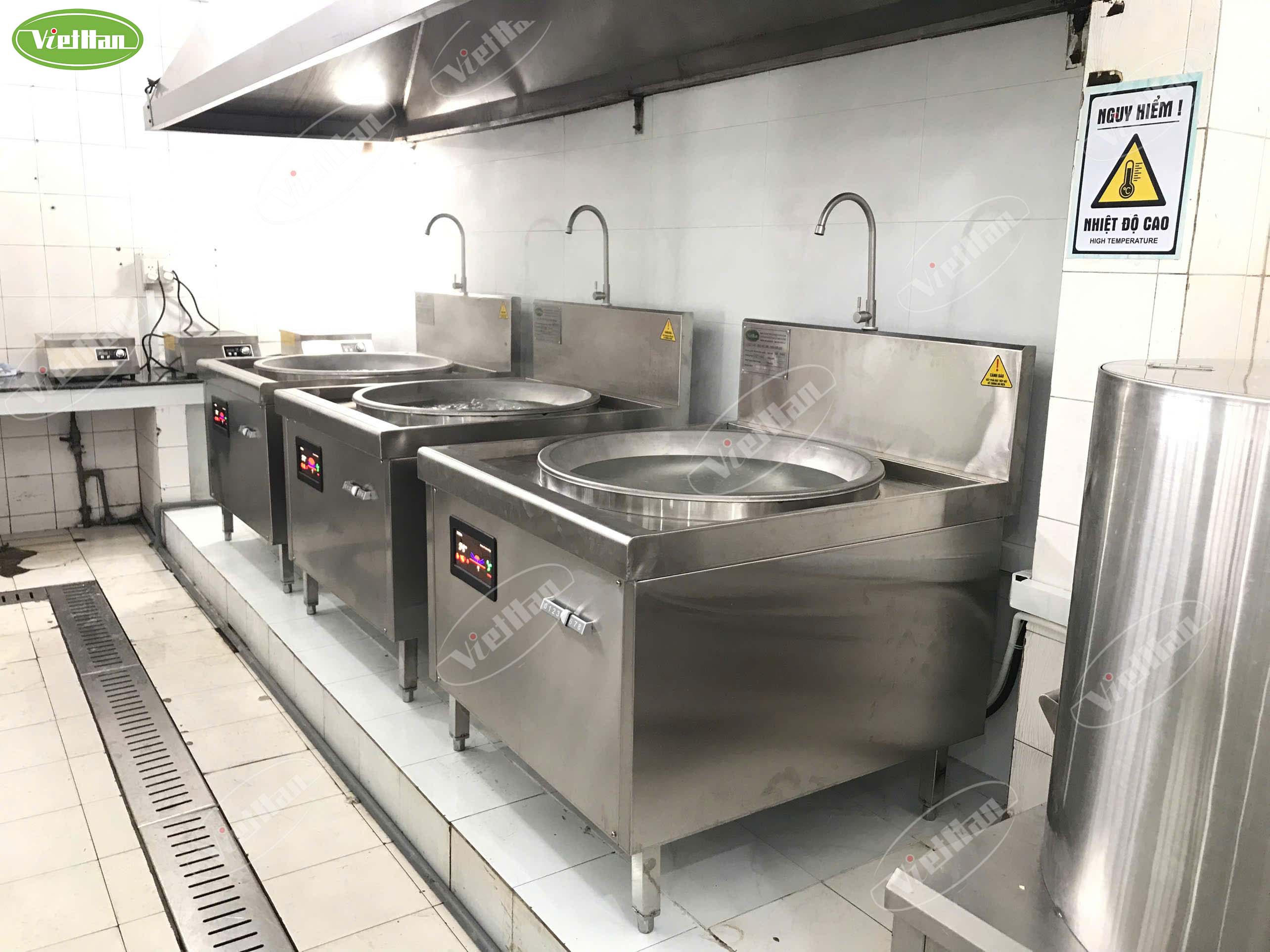 Bếp từ công nghiệp 20kW chảo lõm 80cm lắp đặt tại TP HCM