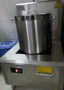 Lắp đặt bếp từ công nghiệp Việt Hàn cho anh Mạnh Lạc Long Quân 62 Lắp đặt bếp từ công nghiệp Việt Hàn cho anh Mạnh Lạc Long Quân 61