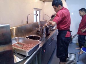 Lắp bếp từ công nghiệp Việt Hàn cho BỆNH VIỆN AN VIỆT 60 Lắp bếp từ công nghiệp Việt Hàn cho BỆNH VIỆN AN VIỆT 59
