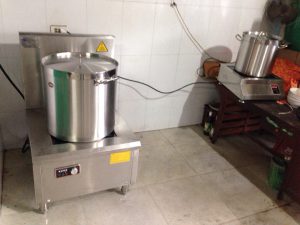 Bác Một ở Hải Phòng lựa chọn sản phẩm bếp từ công nghiệp Việt Hàn 46 Bác Một ở Hải Phòng lựa chọn sản phẩm bếp từ công nghiệp Việt Hàn 45