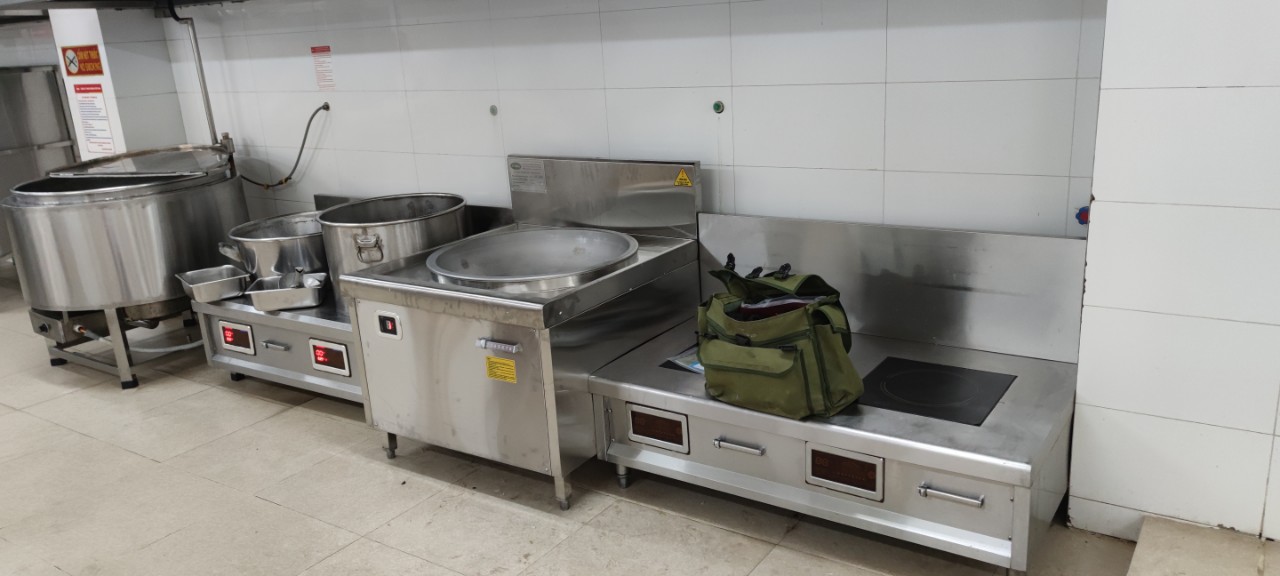 Bếp từ công suất lớn: Lựa chọn cho nhà hàng và công nghiệp 12 Bếp từ công suất lớn: Lựa chọn cho nhà hàng và công nghiệp 11