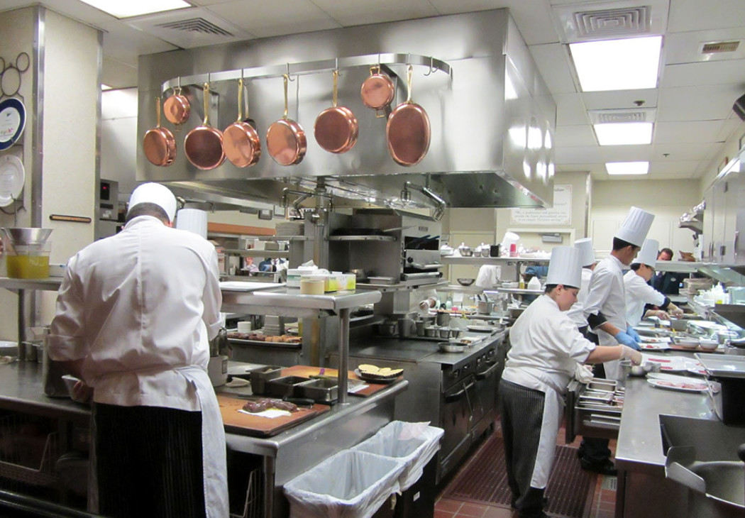 Những điều cần biết về bếp từ công nghiệp 13