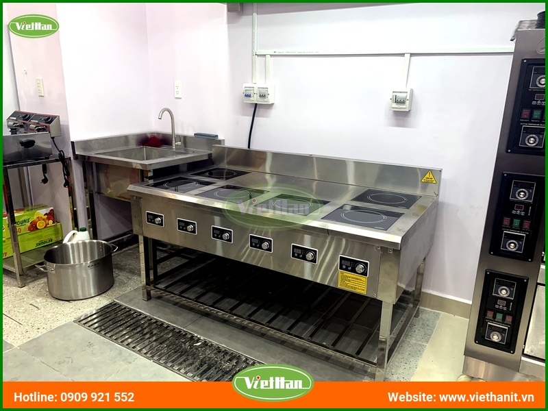 Bếp từ công nghiệp công suất lớn 20kw giá bao nhiêu? 2 bep-tu-cong-nghiep-cong-suat-lon-20kw-gia-bao-nhieu