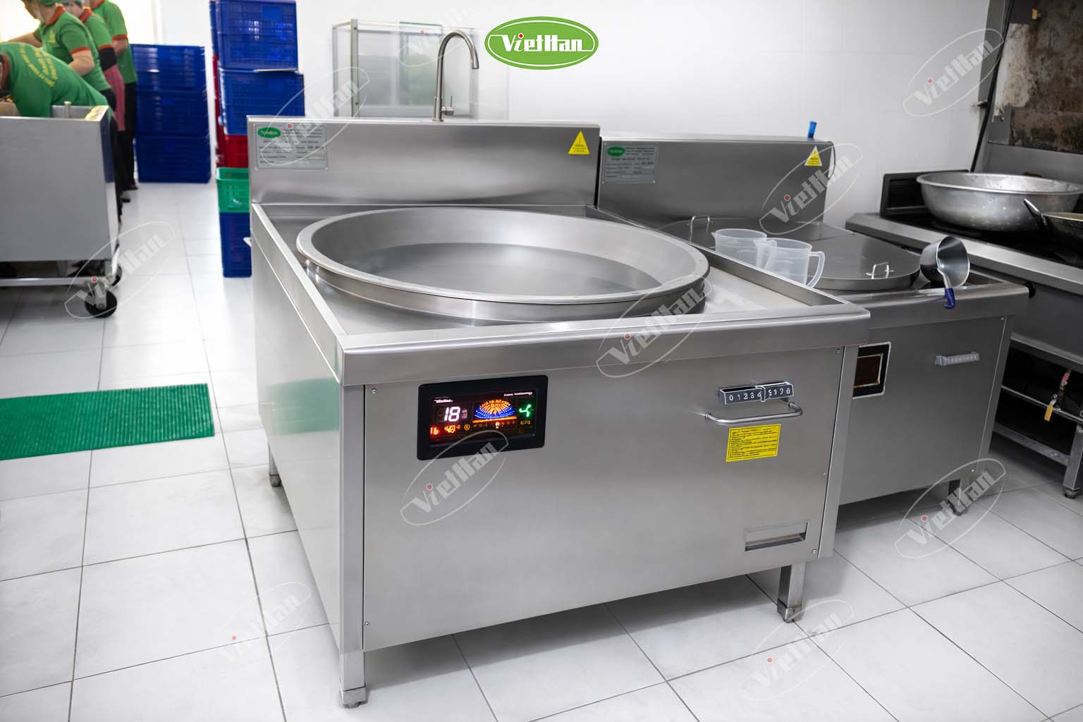 Bếp từ công nghiệp Việt Hàn lắp đặt tại Công ty Suất Ăn Công Nghiệp Anh Đạt năm 2026