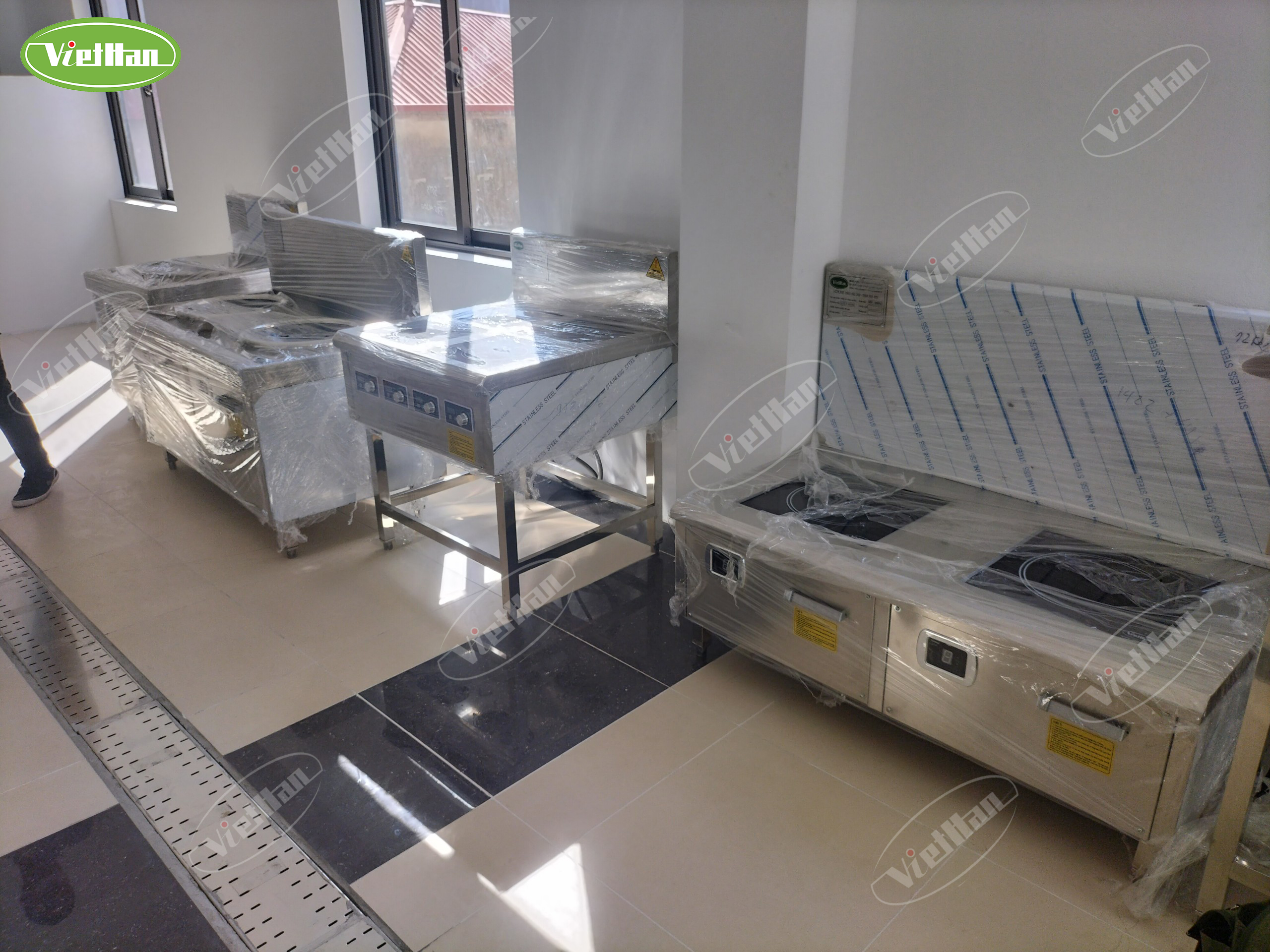 bếp từ công nghiệp đôi cho nhà hàng