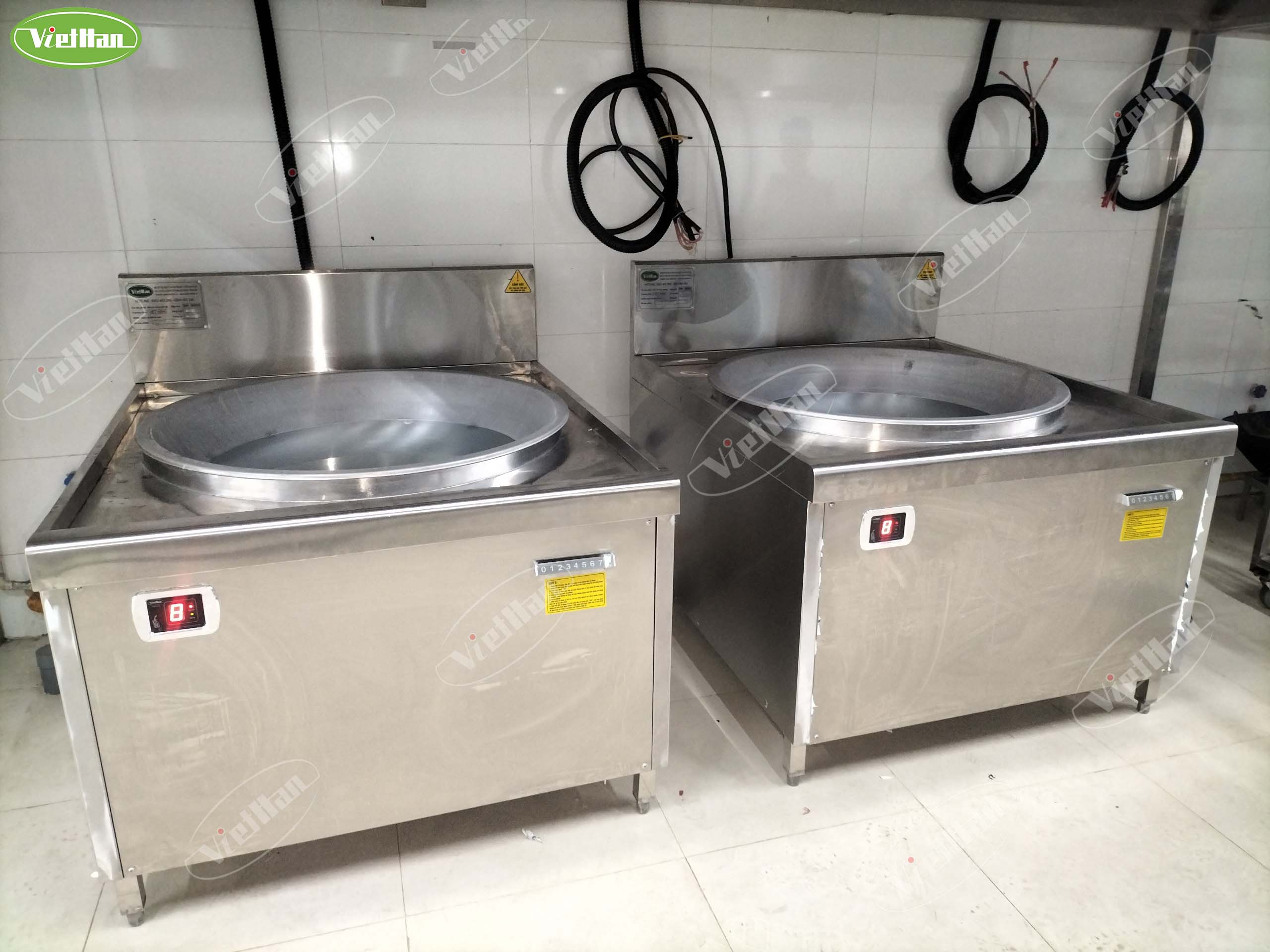 Bếp từ công nghiệp điện 220V có đủ dùng cho quán ăn không? 4 công trình bếp từ công nghiệp Việt Hàn dùng cho khu bếp quán ăn