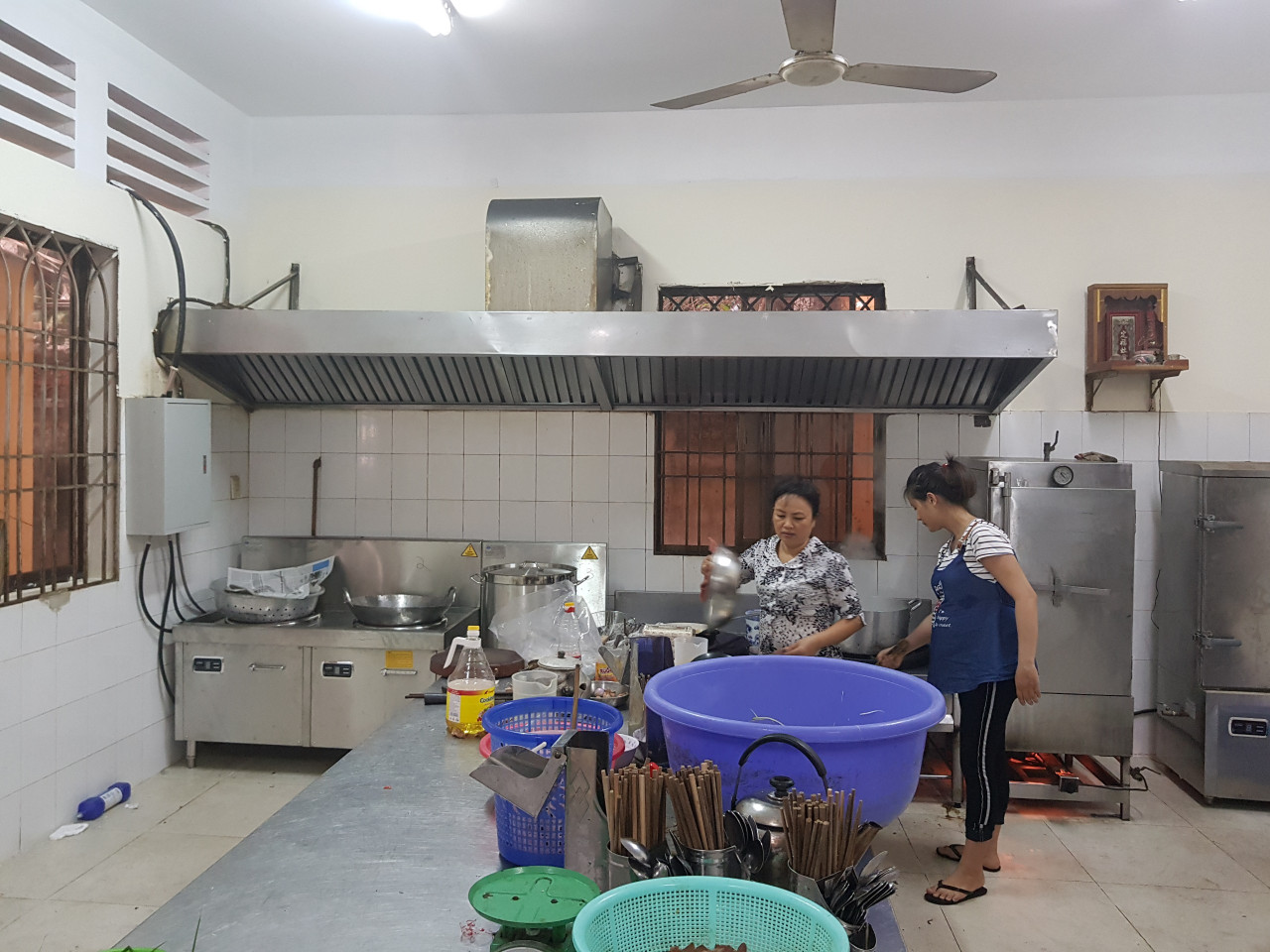 công trình bếp từ công nghiệp Việt Hàn cho quán ăn và bếp tập thể