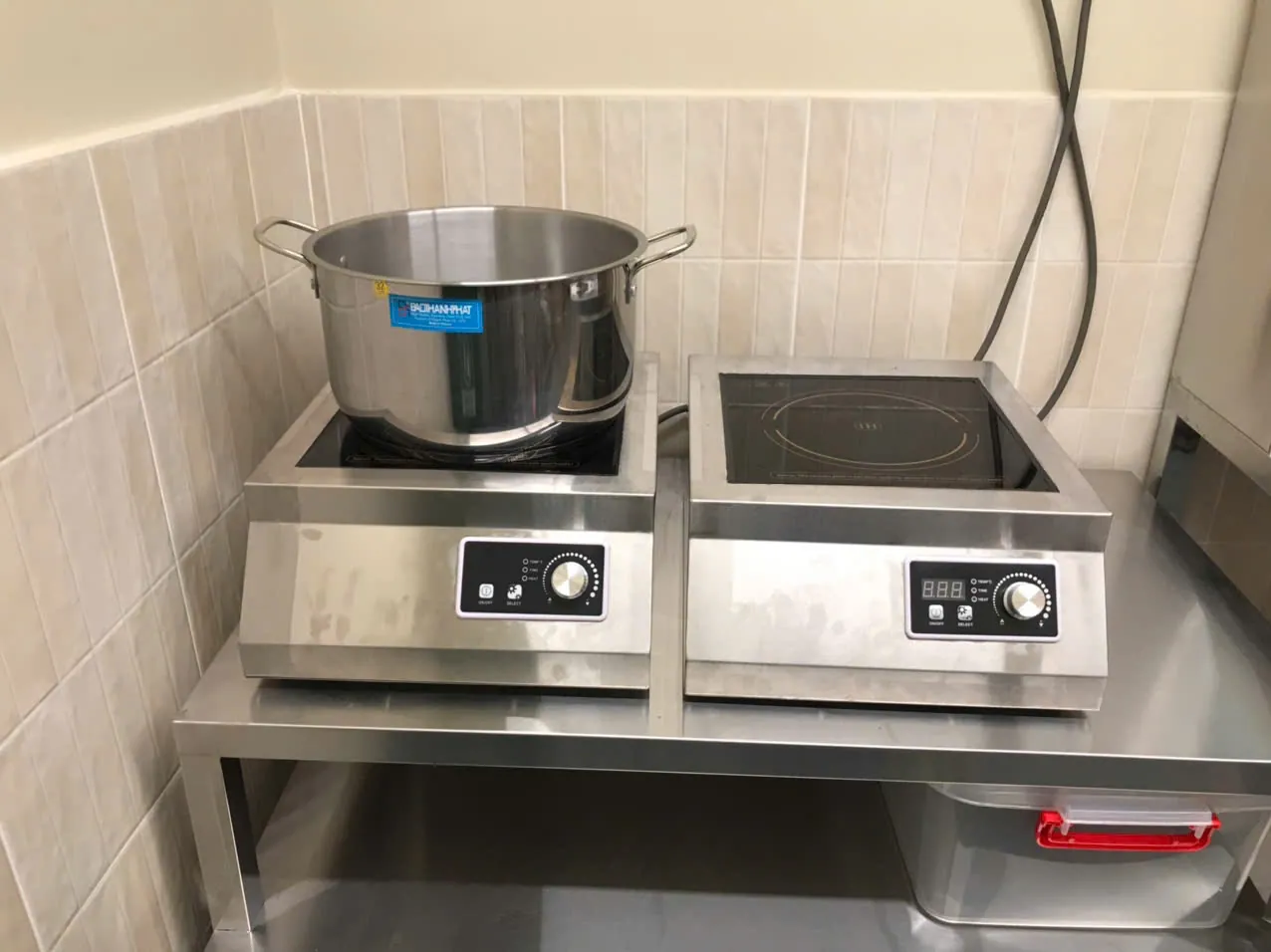 công trình bếp từ công nghiệp Việt Hàn cho quán cháo súp